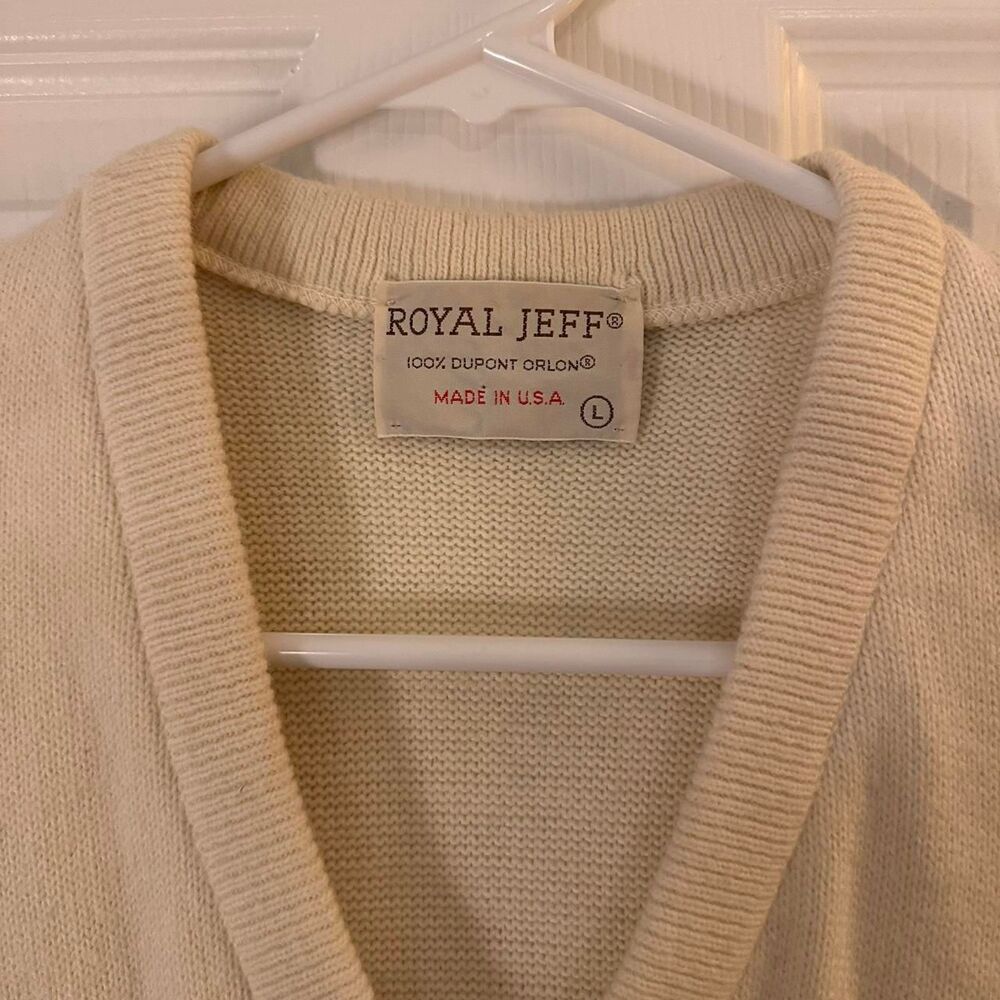 Vintage Women's Butter Yellow Jumper/Sweater Vest - Picture 3 of 5